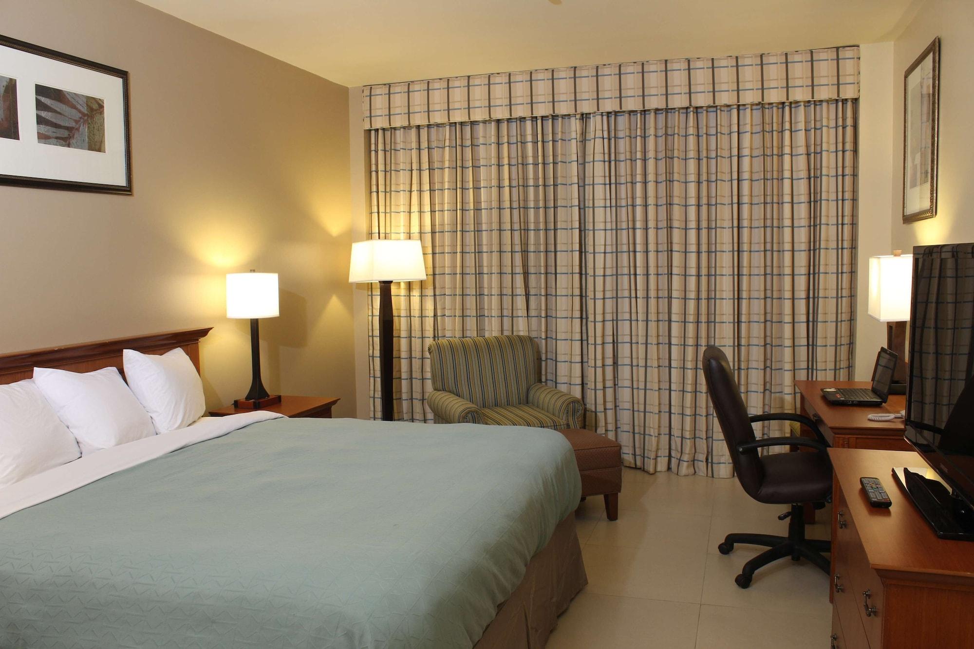 Radisson Canal 5*