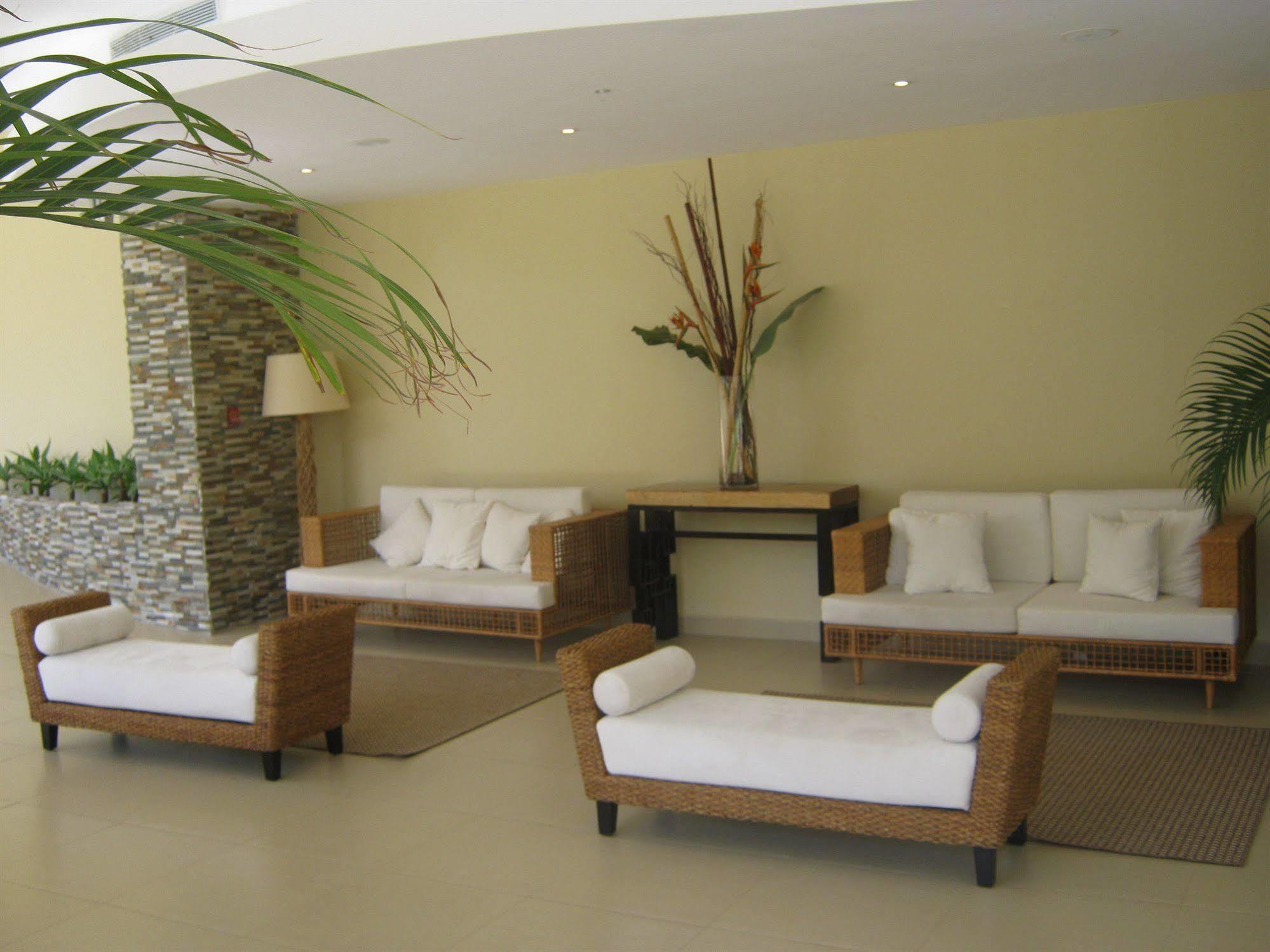 Radisson Canal 5* Panama City